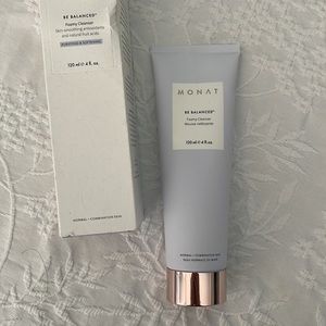 TWO MONAT foamy cleanser